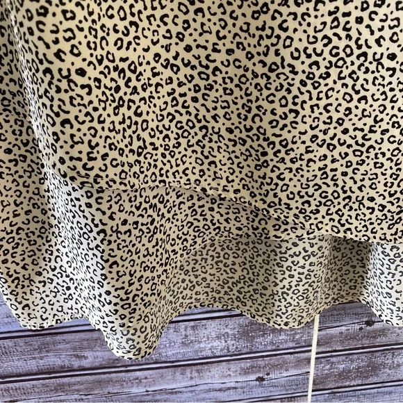 NWT Chelsea & Theodore Animal Print Long-Sleeved Blouse Size XXL - Picture 4 of 6